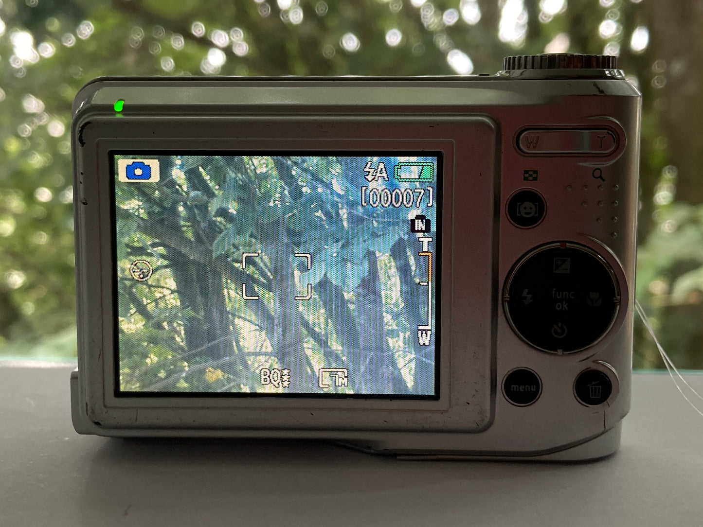 GE A735 7MP Digital Camera