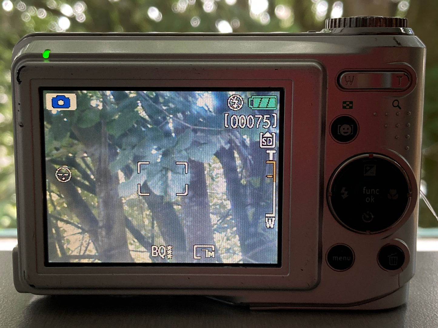 GE A735 7MP Digital Camera
