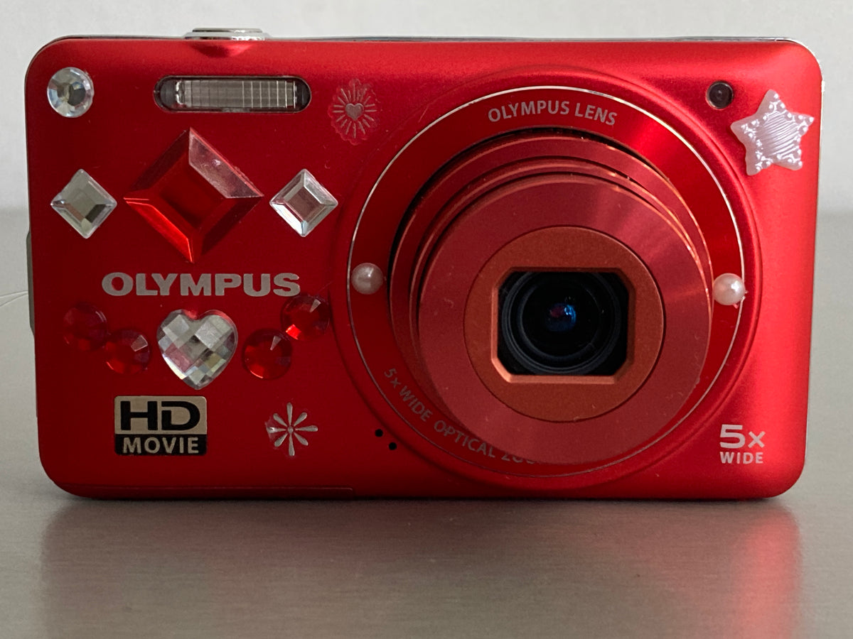 Olympus VG-160 14MP Digital Camera