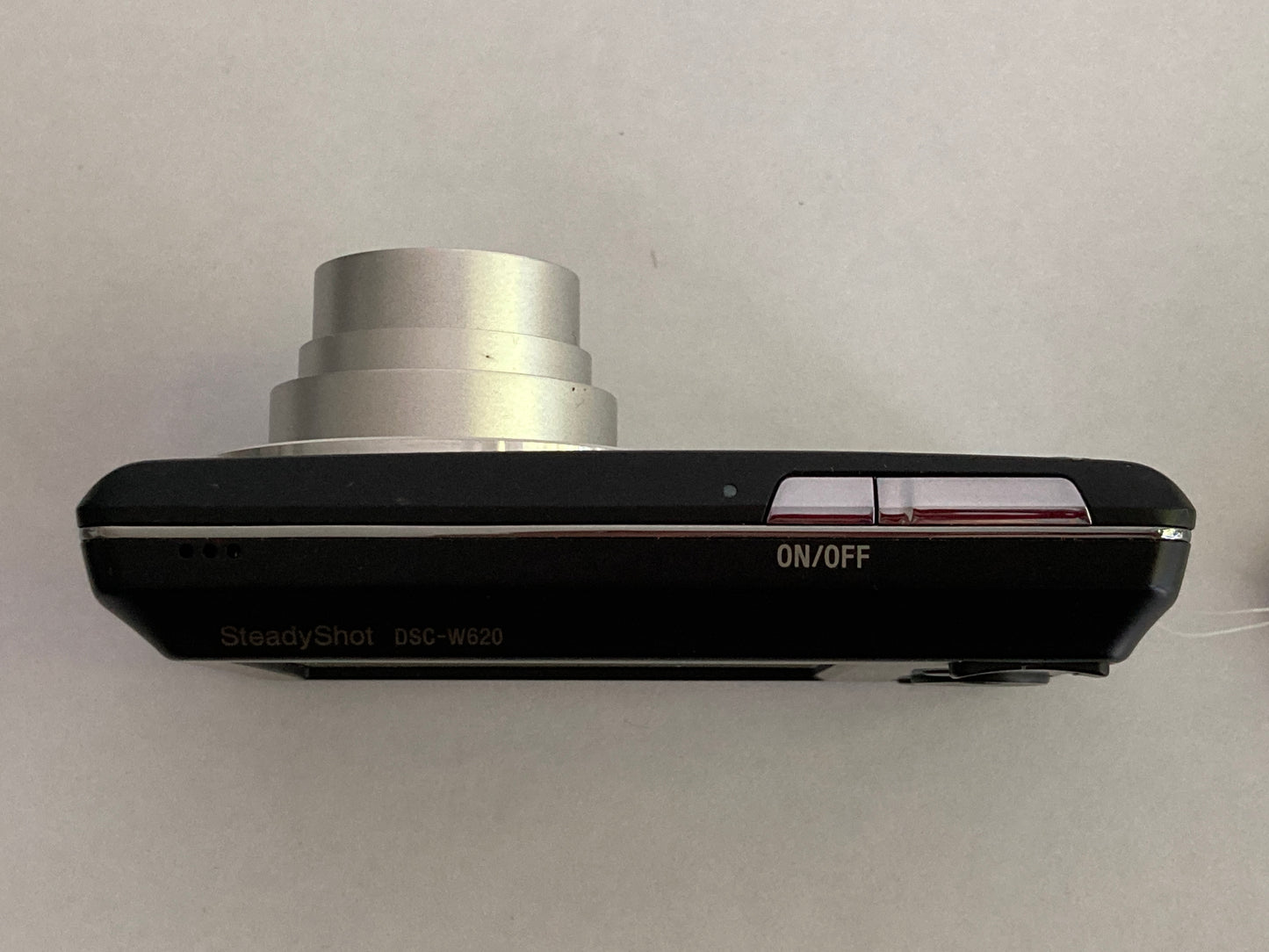 Sony Cyber-Shot DSC-W620 14MP Digital Camera